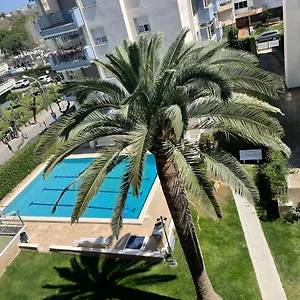 Paris , Salou Espagne