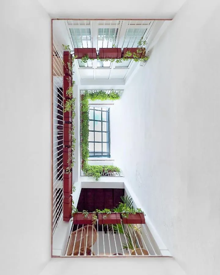 Casa Bailen Sevilla 0*, Seville